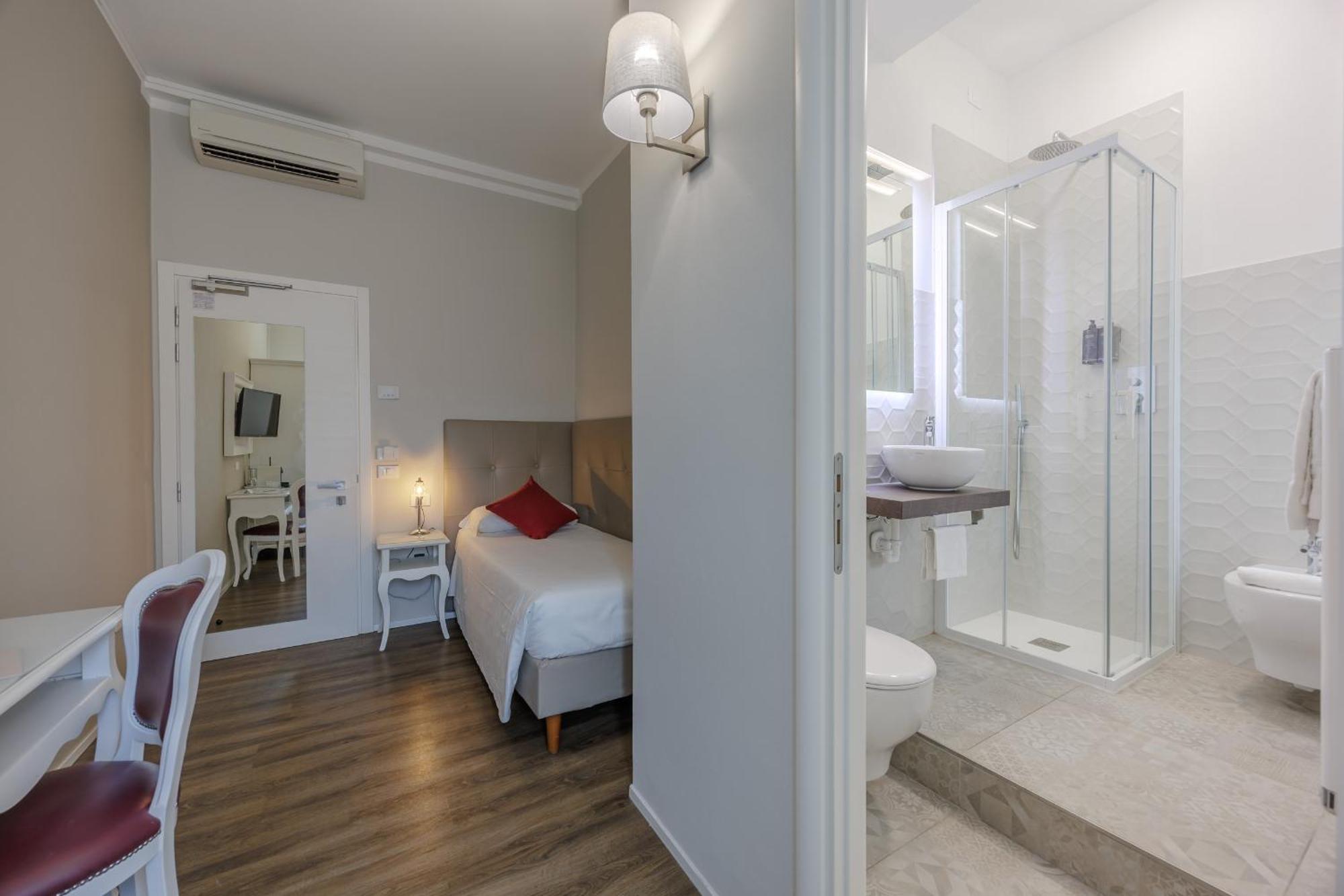 סירמיונה Hotel Degli Oleandri מראה חיצוני תמונה
