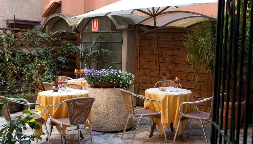 סירמיונה Hotel Degli Oleandri מראה חיצוני תמונה